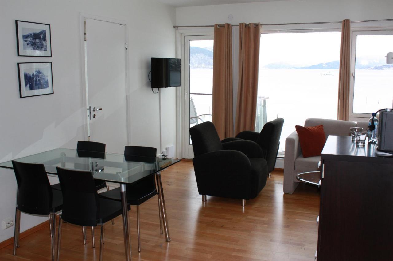 Smaken Av Ryfylke Event As Overnatting, Bygningen Drives Ikke Som Hotell Hjelmeland 외부 사진