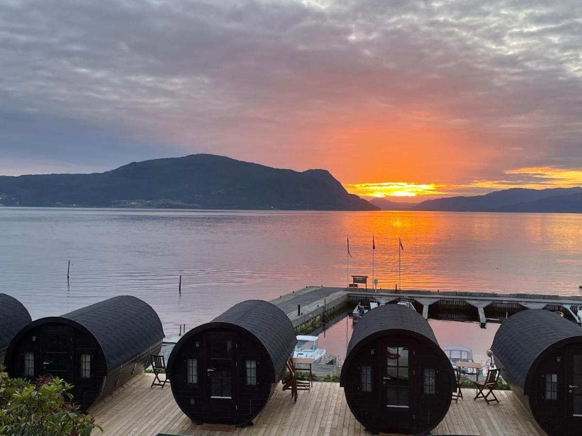 Smaken Av Ryfylke Event As Overnatting, Bygningen Drives Ikke Som Hotell Hjelmeland 외부 사진