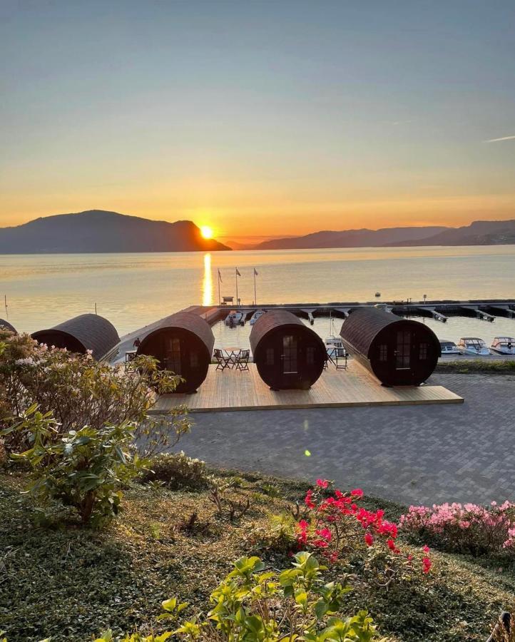 Smaken Av Ryfylke Event As Overnatting, Bygningen Drives Ikke Som Hotell Hjelmeland 외부 사진